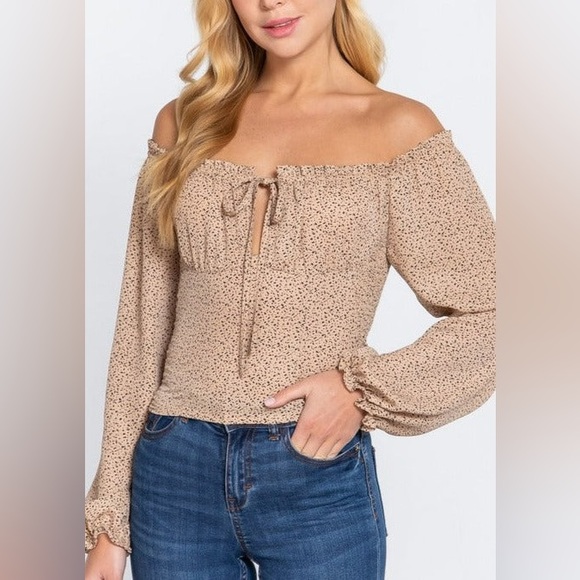 323. Active USA Beige Printed Long Sleeve Crop Top - Size S - Picture 1 of 5